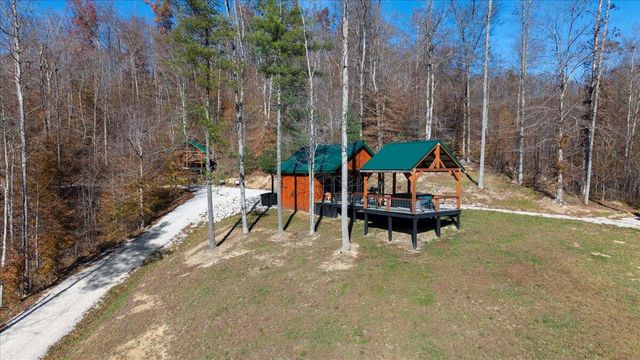 16 Hickory Lane, Campton, KY 41301