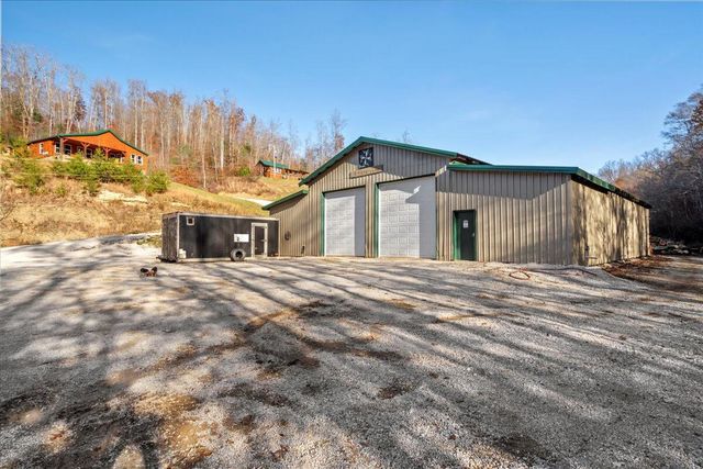 16 Hickory Lane, Campton, KY 41301