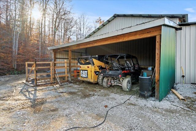 16 Hickory Lane, Campton, KY 41301