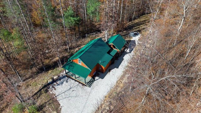 16 Hickory Lane, Campton, KY 41301