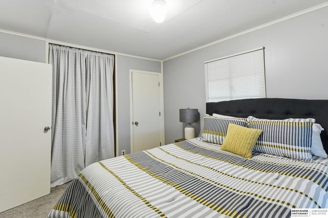 6658 Decatur Street, Omaha, NE 68104