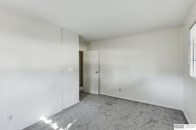 6658 Decatur Street, Omaha, NE 68104