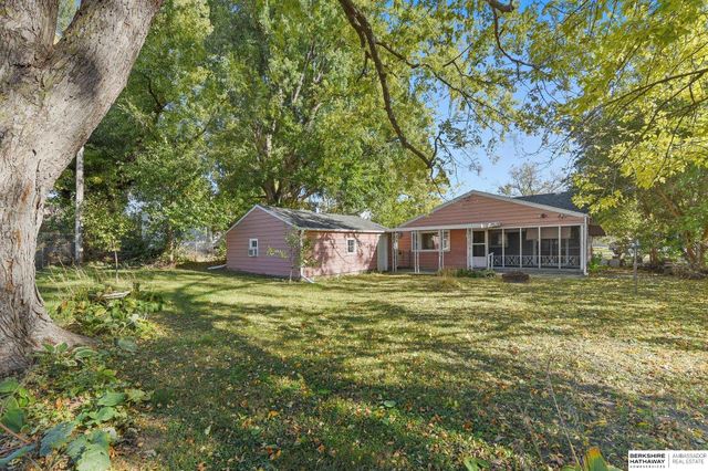 6658 Decatur Street, Omaha, NE 68104