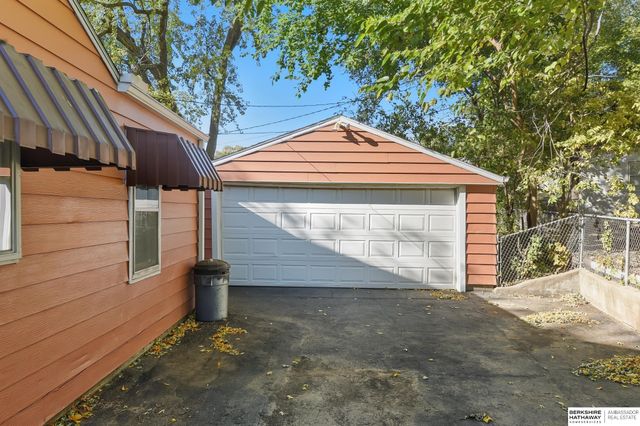 6658 Decatur Street, Omaha, NE 68104