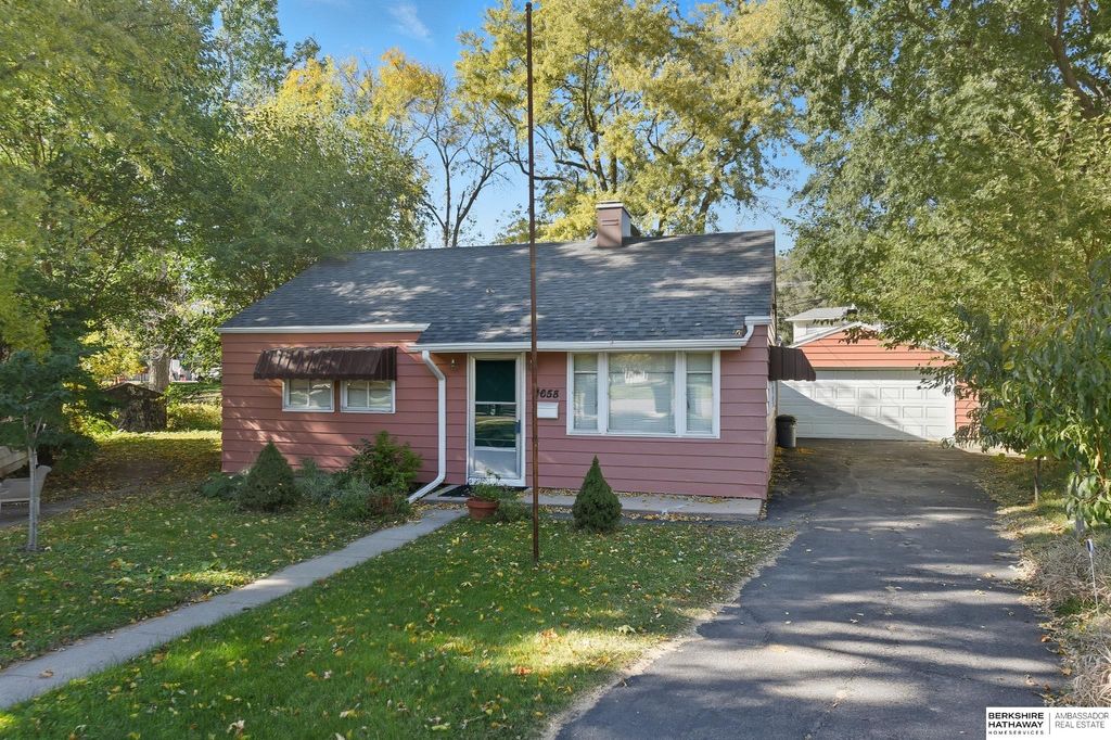6658 Decatur Street, Omaha, NE 68104