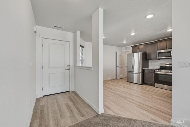 12320 Shadow River St, Caldwell, ID 83607