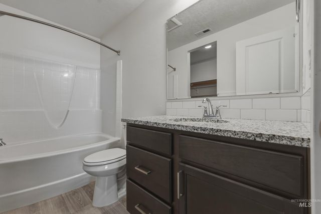 12320 Shadow River St, Caldwell, ID 83607