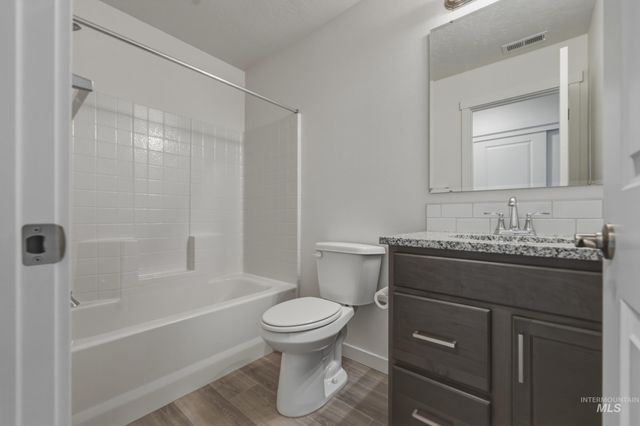 12320 Shadow River St, Caldwell, ID 83607