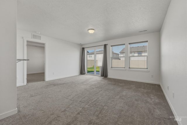 12320 Shadow River St, Caldwell, ID 83607