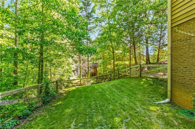 9412 Horse Creek Run, Kernersville, NC 27284