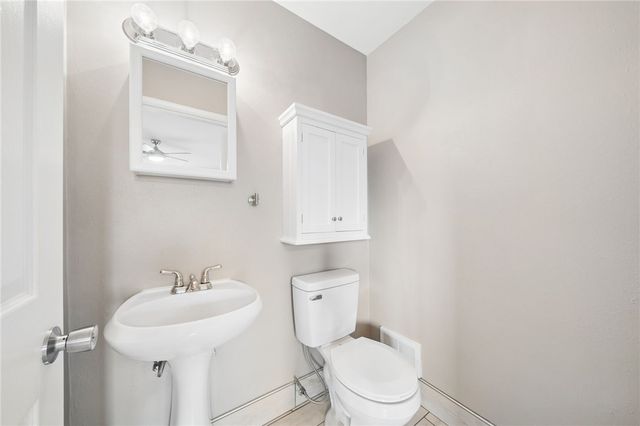 3560 Meadow Gate Dr, Murrysville, PA 15668