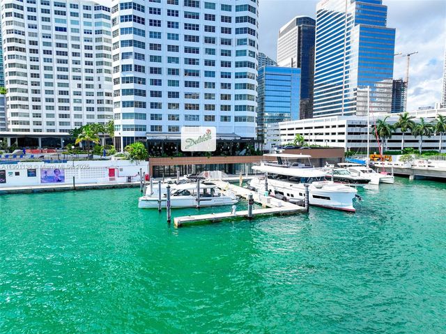 801 Brickell Bay Dr 4C042, Miami, FL 33131