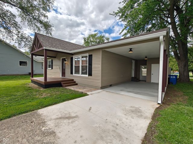 734 5th Street, Shelbyville, IN 46176
