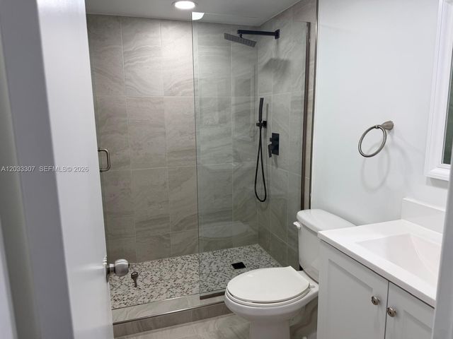 4261 W Palm Aire Drive 202, Pompano Beach, FL 33069