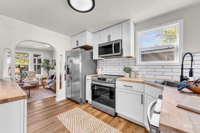 835 Ash Street, Twin Falls, ID 83301