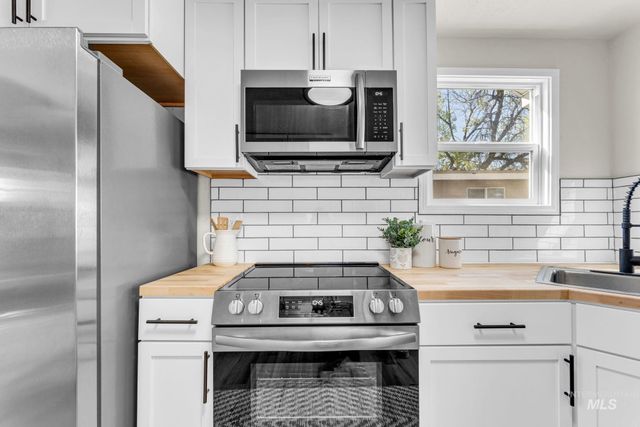 835 Ash Street, Twin Falls, ID 83301