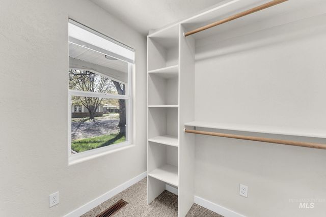 835 Ash Street, Twin Falls, ID 83301