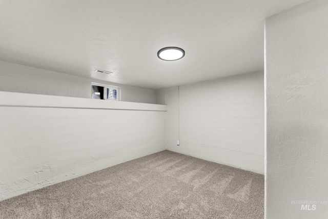 835 Ash Street, Twin Falls, ID 83301