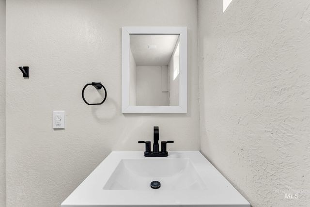 835 Ash Street, Twin Falls, ID 83301