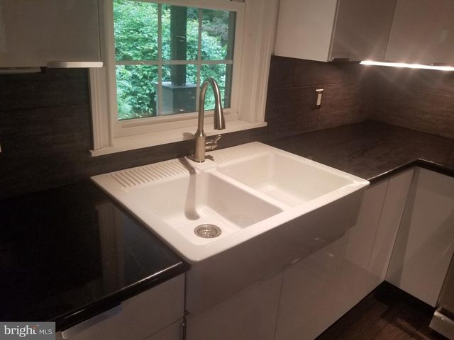1574 STOUFF RD, Downingtown, PA 19335