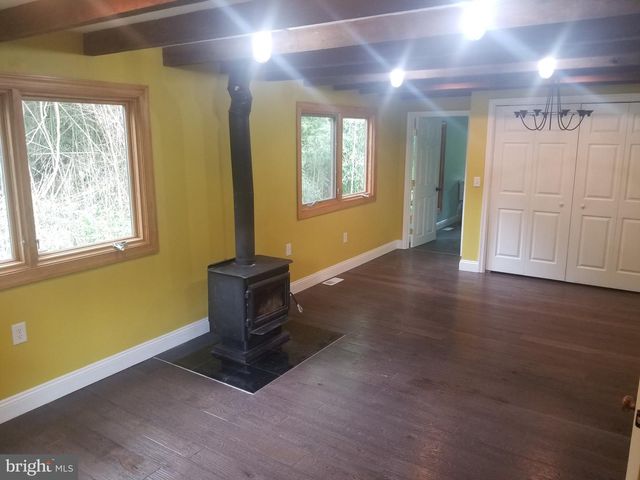 1574 STOUFF RD, Downingtown, PA 19335