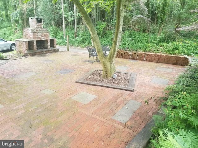 1574 STOUFF RD, Downingtown, PA 19335