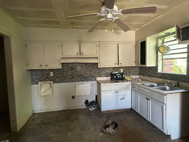 3421 PINEY WOODS AVE, Memphis, TN 38118