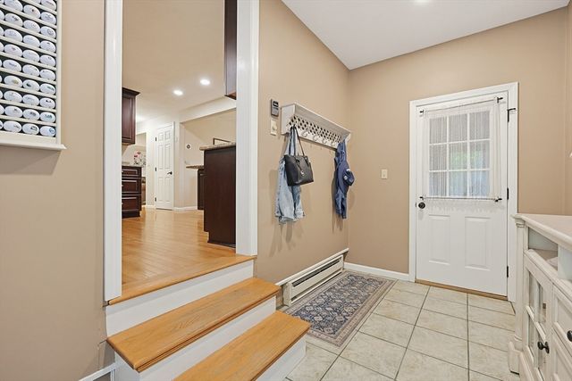 10 Douglas Ave, Methuen, MA 01844