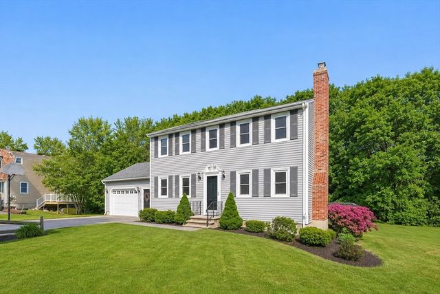 10 Douglas Ave, Methuen, MA 01844