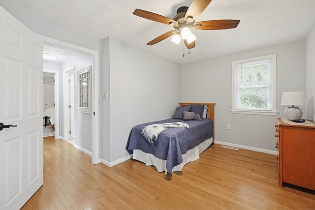 10 Douglas Ave, Methuen, MA 01844