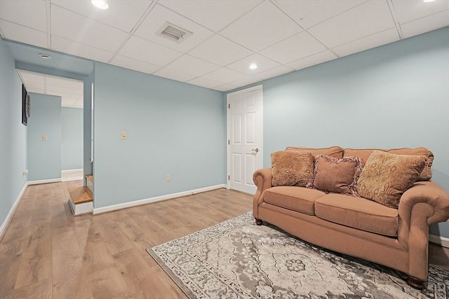 10 Douglas Ave, Methuen, MA 01844