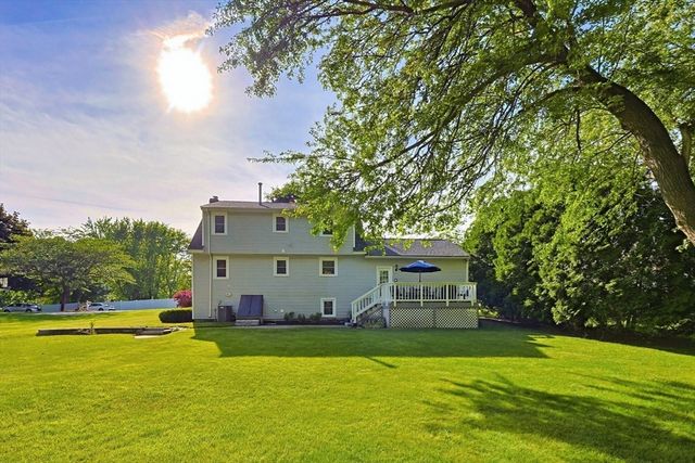 10 Douglas Ave, Methuen, MA 01844