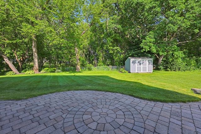 10 Douglas Ave, Methuen, MA 01844