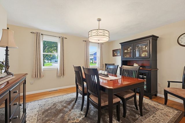 10 Douglas Ave, Methuen, MA 01844