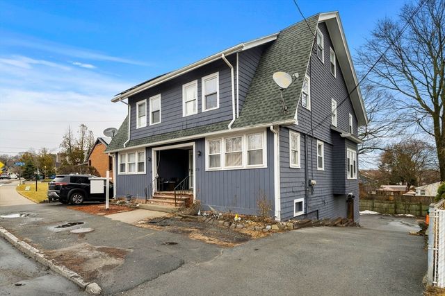 275 Lynnfield St 275, Lynn, MA 01904