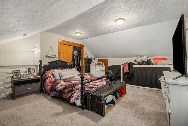 275 Lynnfield St 275, Lynn, MA 01904