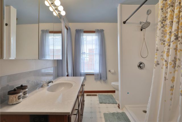 375 N Fostoria Avenue, Springfield, OH 45503