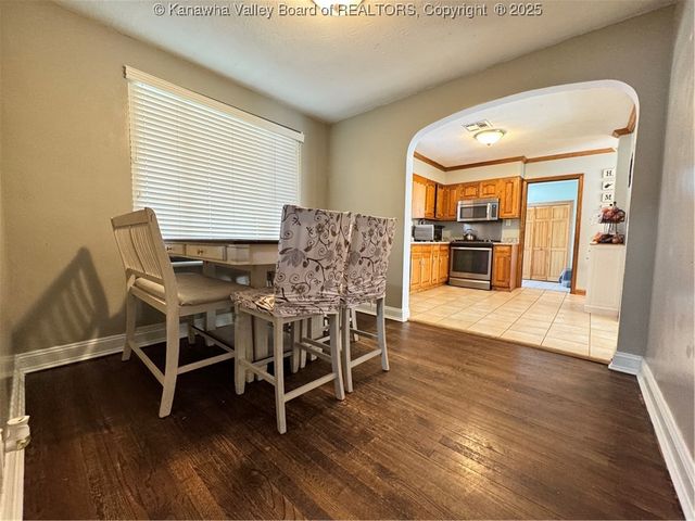 1100 Chestnut Street, South Charleston, WV 25309