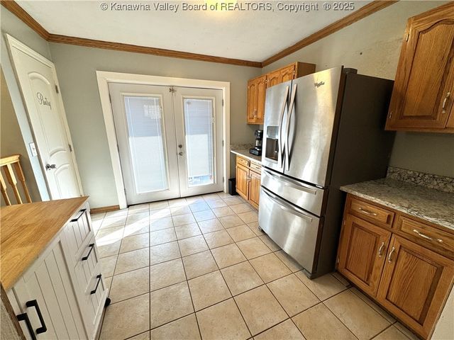 1100 Chestnut Street, South Charleston, WV 25309