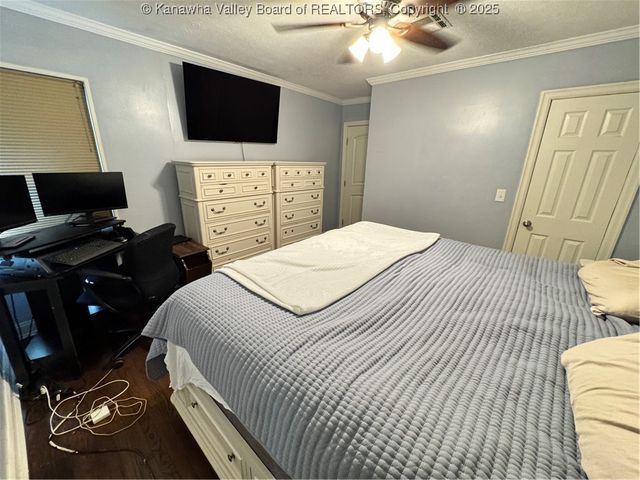 1100 Chestnut Street, South Charleston, WV 25309