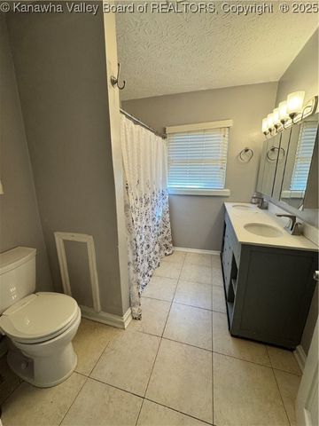 1100 Chestnut Street, South Charleston, WV 25309