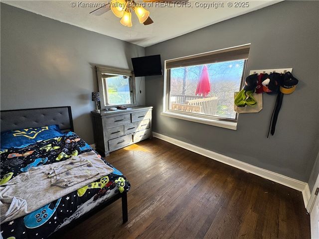 1100 Chestnut Street, South Charleston, WV 25309