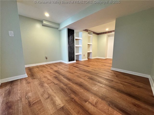 1100 Chestnut Street, South Charleston, WV 25309