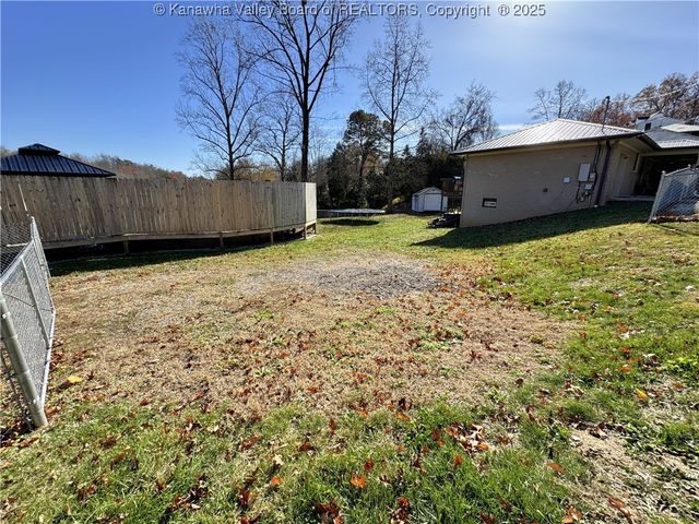 1100 Chestnut Street, South Charleston, WV 25309