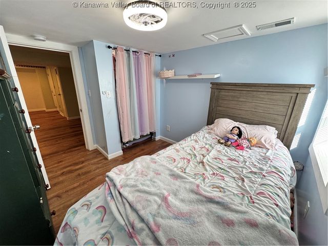 1100 Chestnut Street, South Charleston, WV 25309