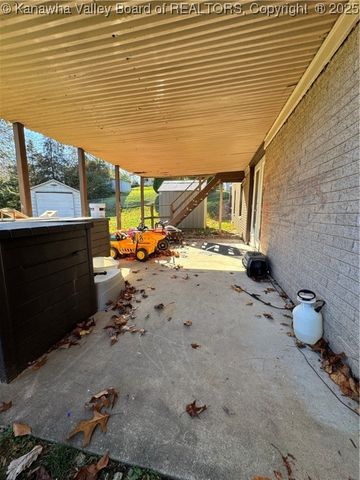 1100 Chestnut Street, South Charleston, WV 25309