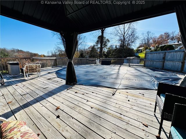 1100 Chestnut Street, South Charleston, WV 25309