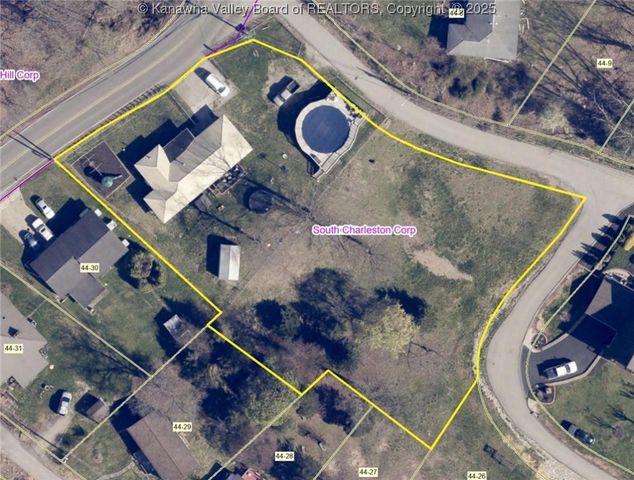 1100 Chestnut Street, South Charleston, WV 25309