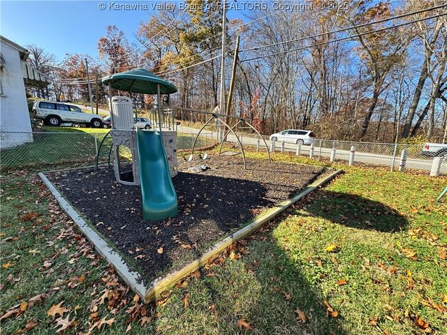 1100 Chestnut Street, South Charleston, WV 25309