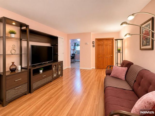 725 Joralemon Street 31, Belleville, NJ 07109
